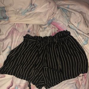 Hollister Paper bag Shorts